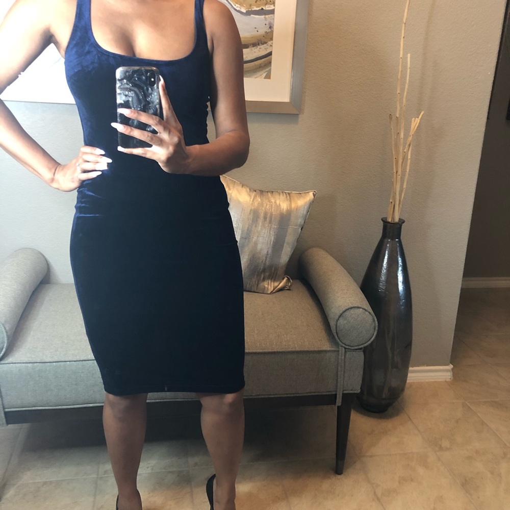 NWT Navy Velvet Midi Bodycon Dress